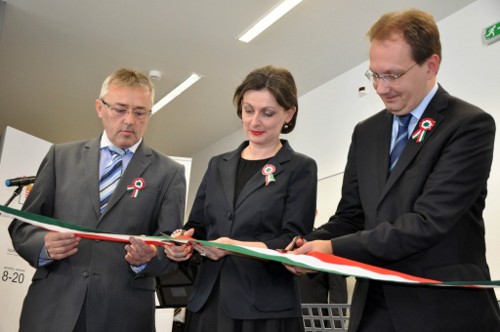 Uránvárosban nyílt meg a pécsi kormányablak